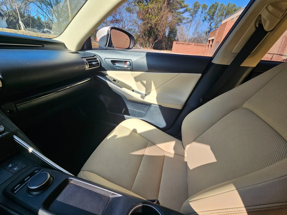2016 Lexus IS 3rd Gen - Image 10 of 15