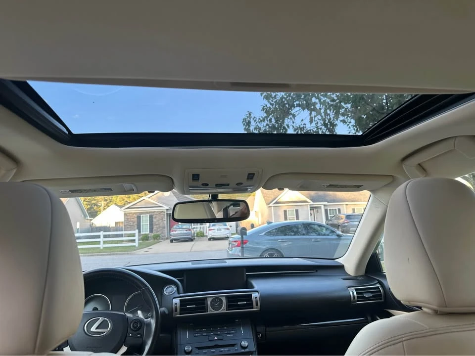 2016 Lexus IS 3rd Gen - Image 17 of 20