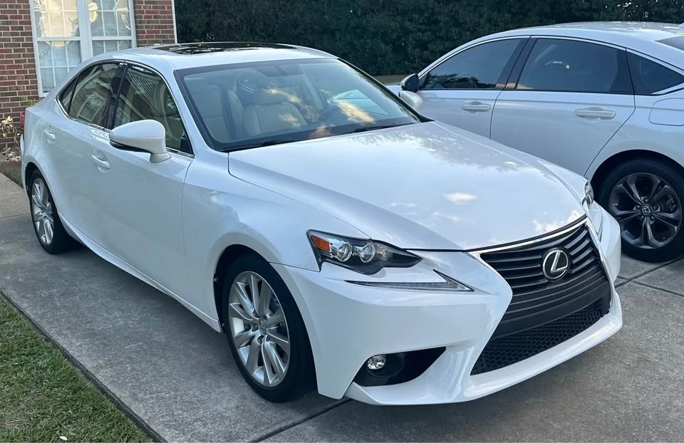 2016 Lexus IS 3rd Gen - Image 5 of 20