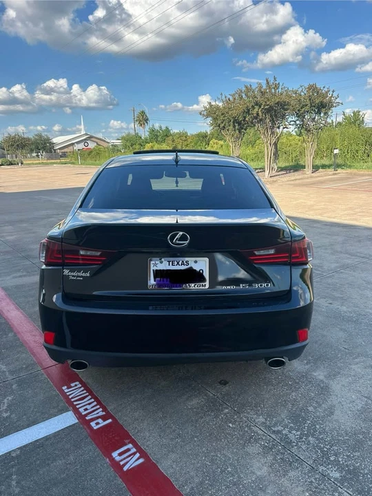 2016 Lexus IS 3rd Gen - Image 5 of 16