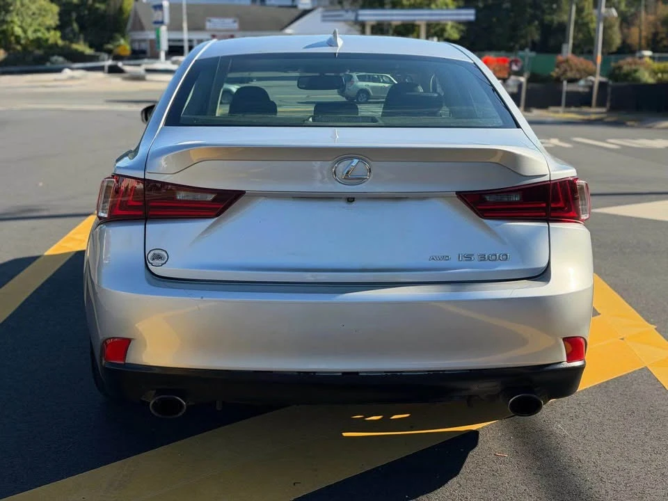 2016 Lexus IS 3rd Gen - Image 7 of 15