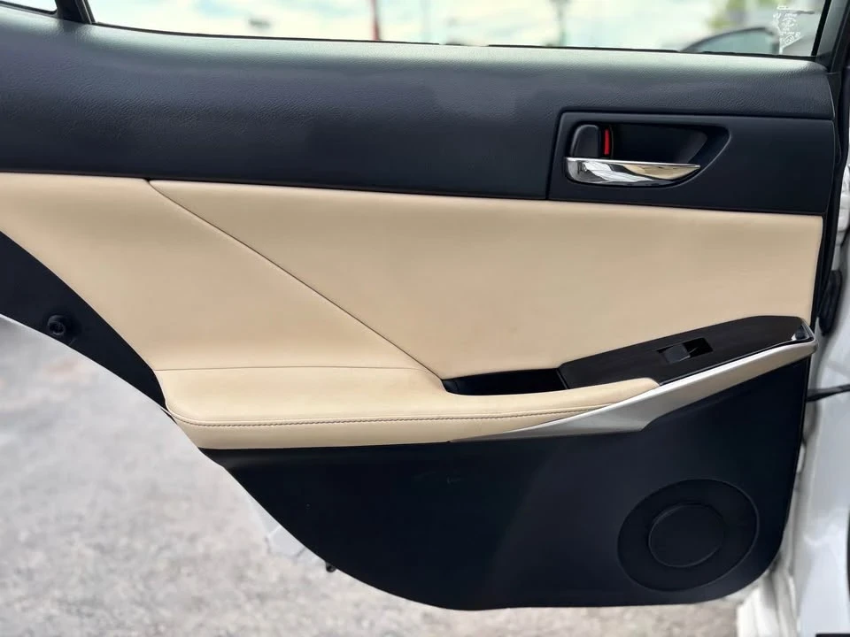 2016 Lexus IS 3rd Gen - Image 8 of 20
