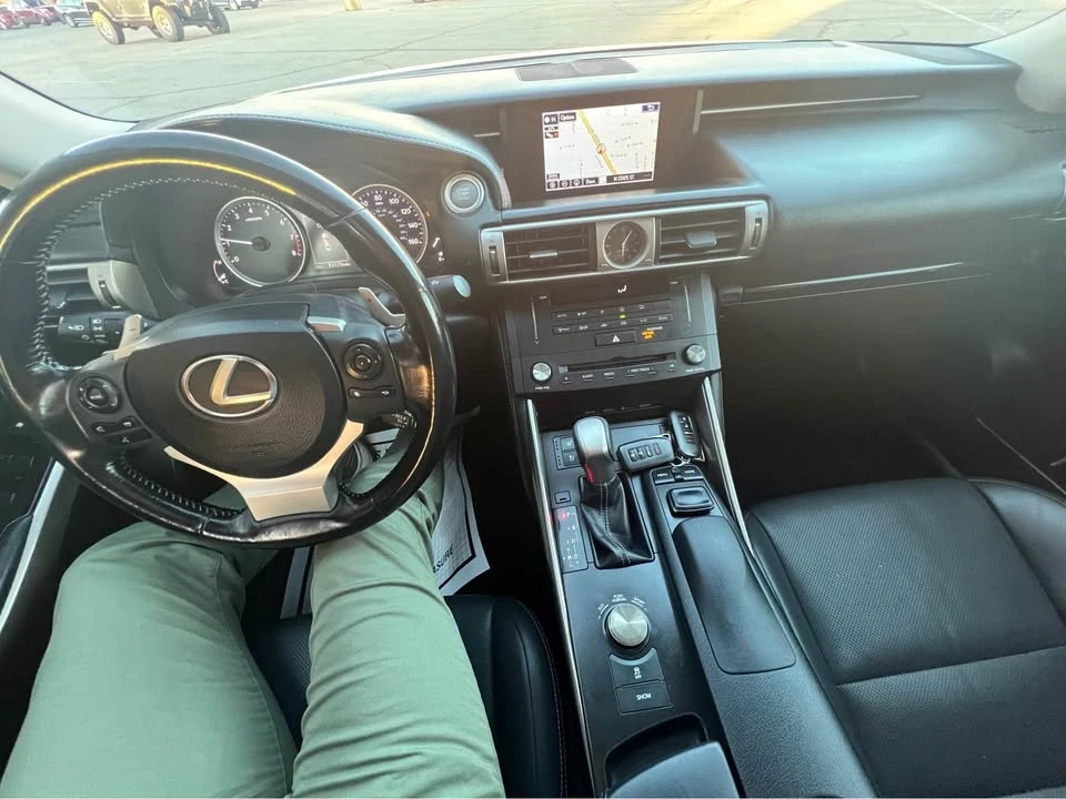 2016 Lexus IS 3rd Gen - Image 16 of 20