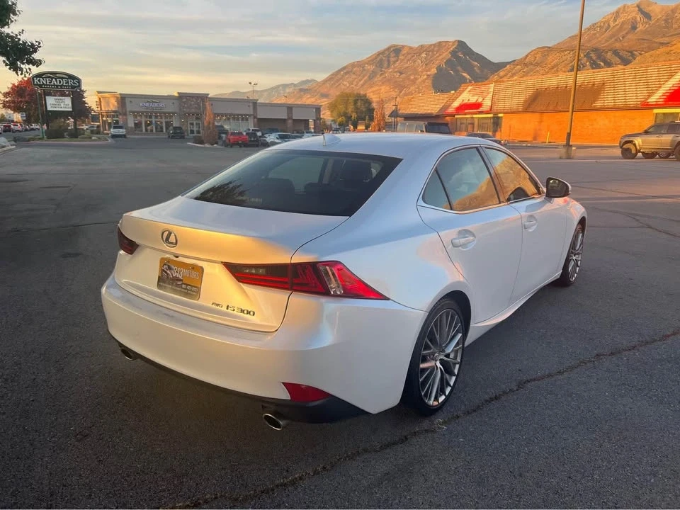 2016 Lexus IS 3rd Gen - Image 8 of 20