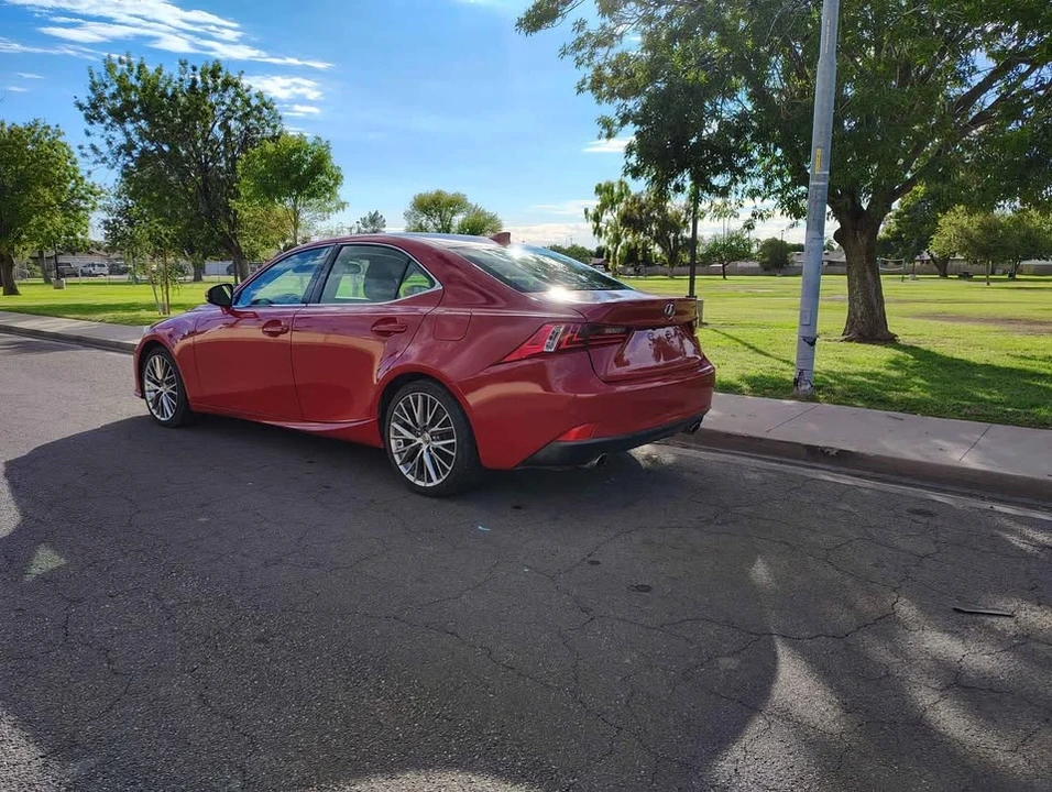 2016 Lexus IS 3rd Gen - Image 4 of 8