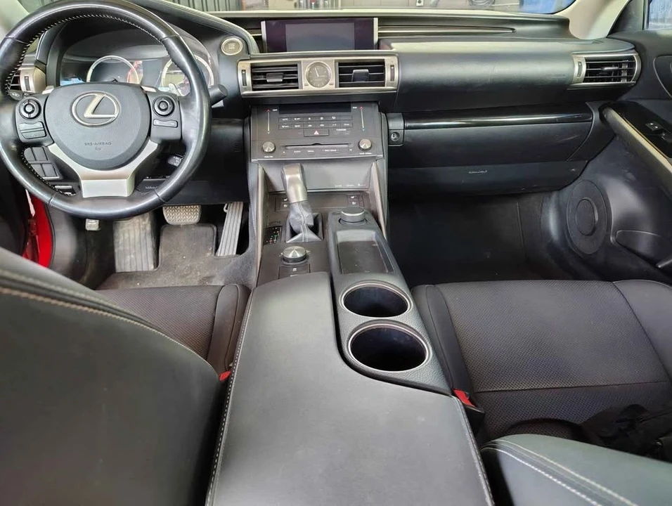 2016 Lexus IS 3rd Gen - Image 6 of 8
