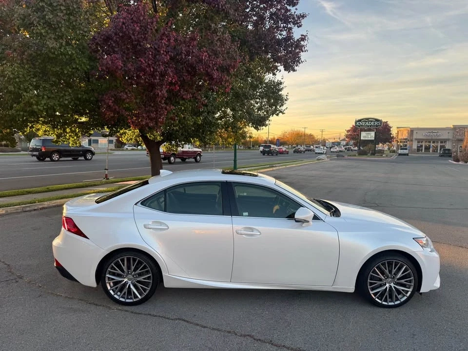 2016 Lexus IS 3rd Gen - Image 8 of 16