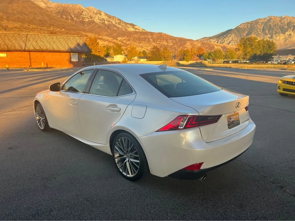 2016 Lexus IS 3rd Gen - Image 6 of 20