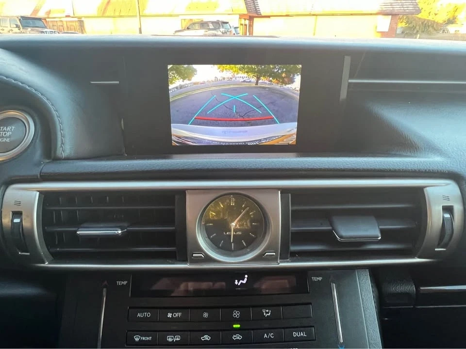 2016 Lexus IS 3rd Gen - Image 19 of 20