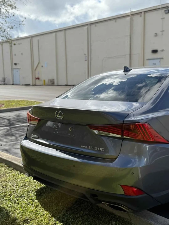 2016 Lexus IS 3rd Gen - Image 4 of 11