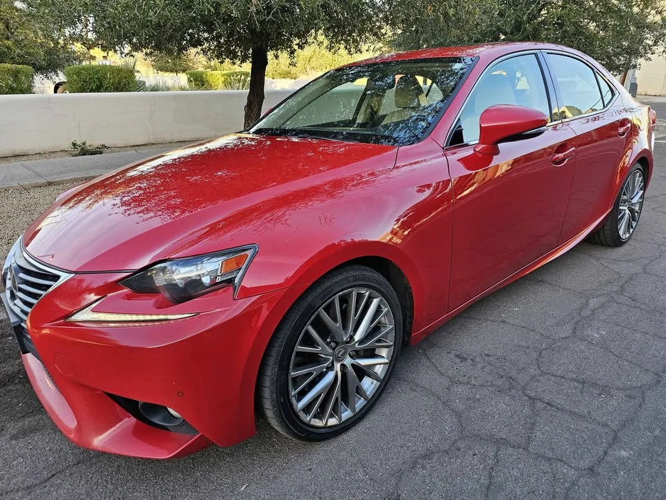 2016 Lexus IS 3rd Gen - Image 16 of 17