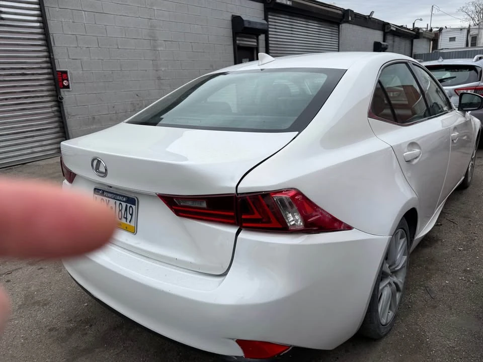 2016 Lexus IS 3rd Gen - Image 6 of 7