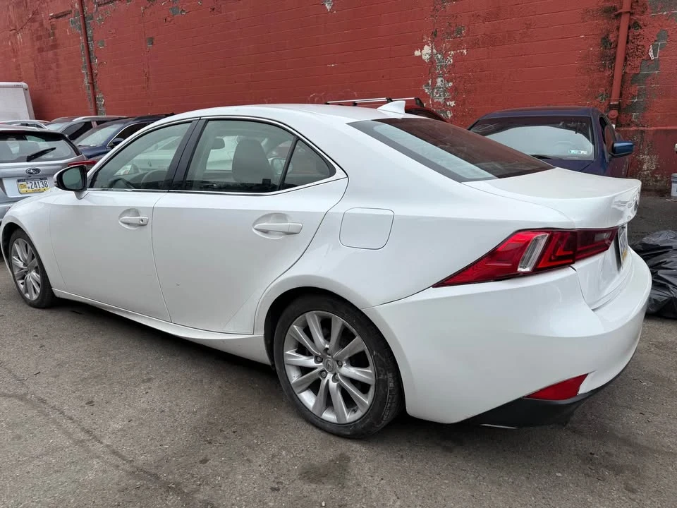 2016 Lexus IS 3rd Gen - Image 5 of 7
