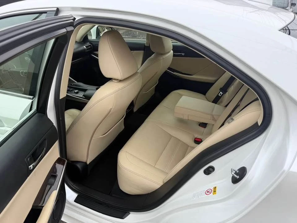 2016 Lexus IS 3rd Gen - Image 10 of 18
