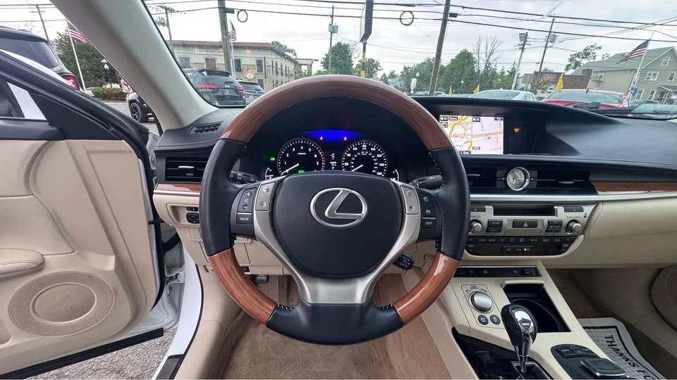 2016 Lexus IS 3rd Gen - Image 15 of 18