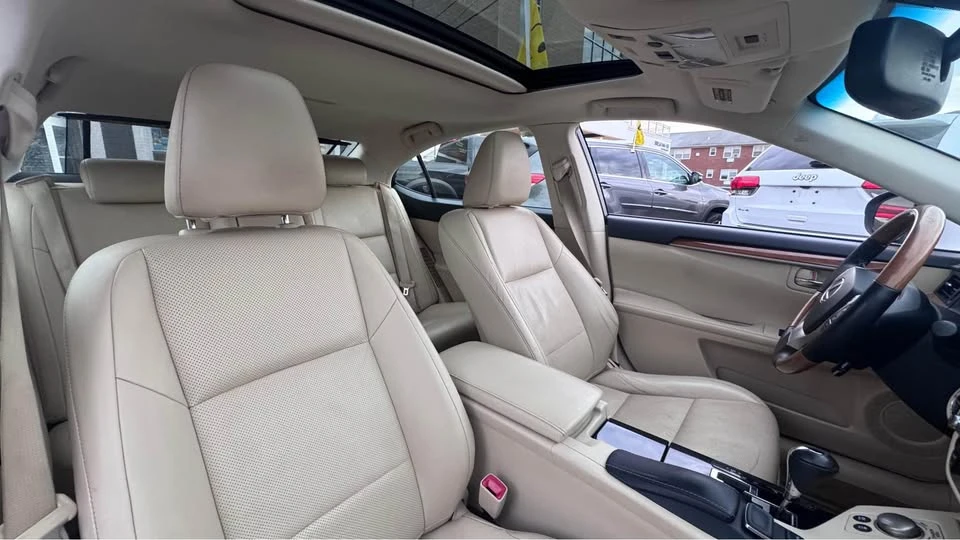 2016 Lexus IS 3rd Gen - Image 10 of 18