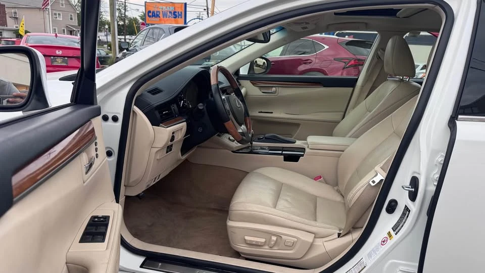 2016 Lexus IS 3rd Gen - Image 12 of 18