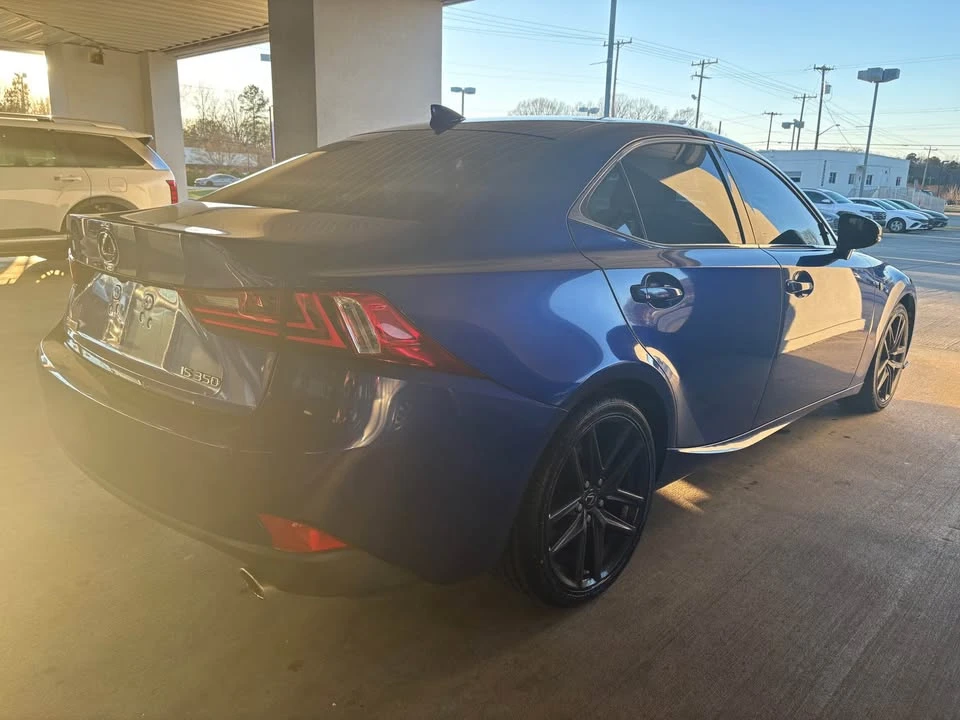 2016 Lexus IS 3rd Gen - Image 4 of 7