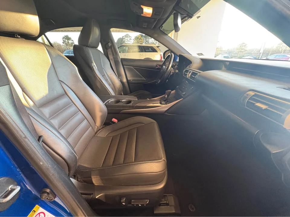 2016 Lexus IS 3rd Gen - Image 6 of 7