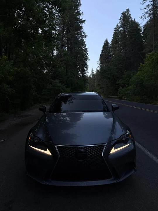 2016 Lexus IS 3rd Gen - Image 8 of 9