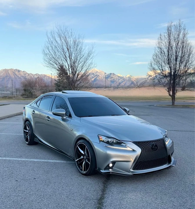 2016 Lexus IS 3rd Gen - Image 8 of 18