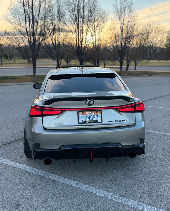 2016 Lexus IS 3rd Gen - Image 5 of 18