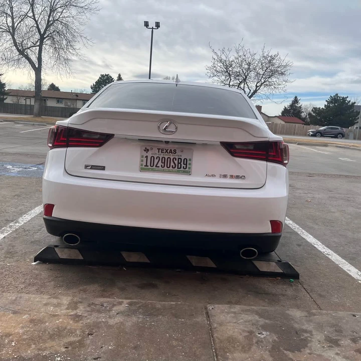 2016 Lexus IS 3rd Gen - Image 4 of 13