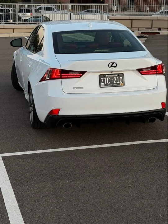 2016 Lexus IS 3rd Gen - Image 5 of 12