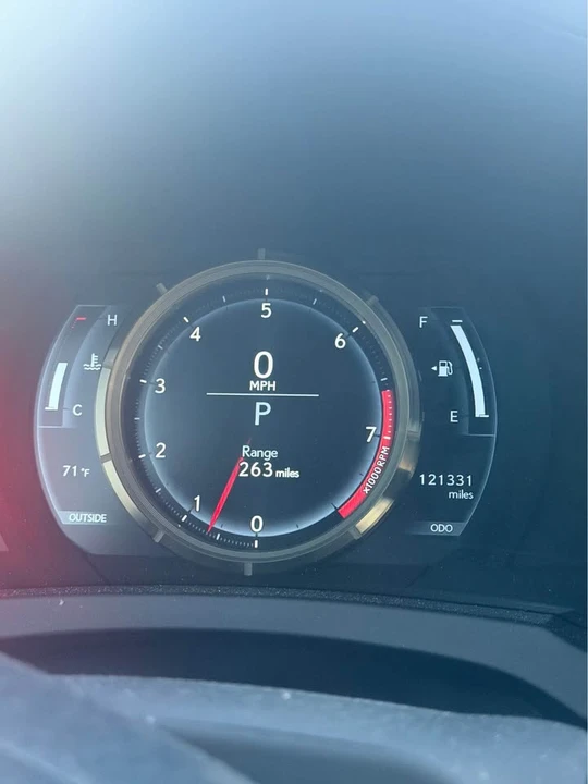 2016 Lexus IS 3rd Gen - Image 10 of 12
