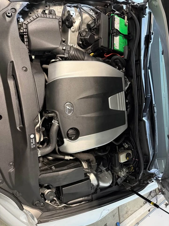 2016 Lexus IS 3rd Gen - Image 8 of 9