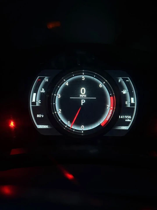 2016 Lexus IS 3rd Gen - Image 9 of 11