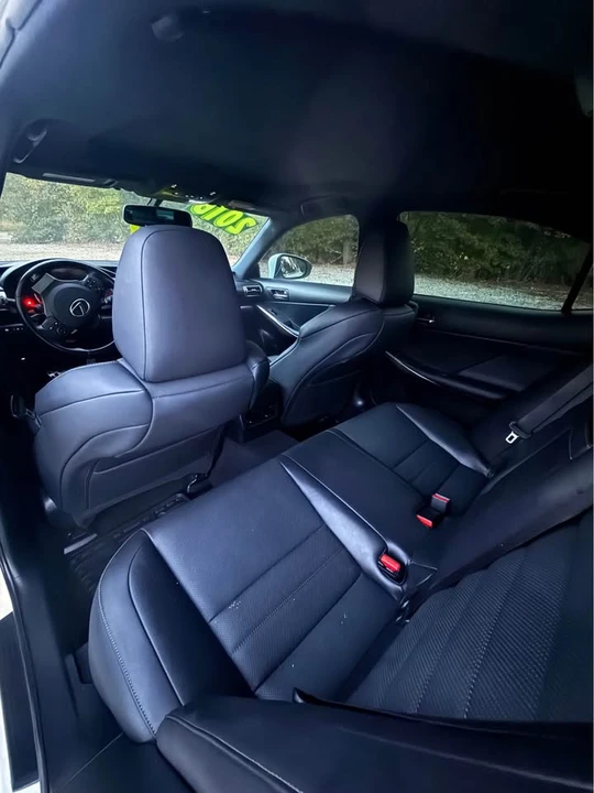 2016 Lexus IS 3rd Gen - Image 7 of 11