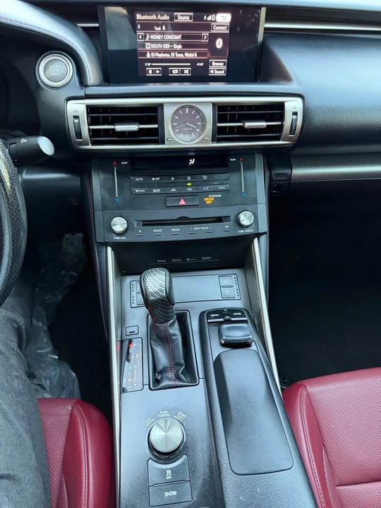 2016 Lexus IS 3rd Gen - Image 15 of 16