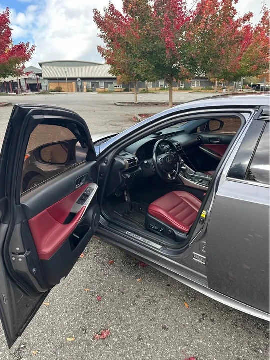 2016 Lexus IS 3rd Gen - Image 11 of 15