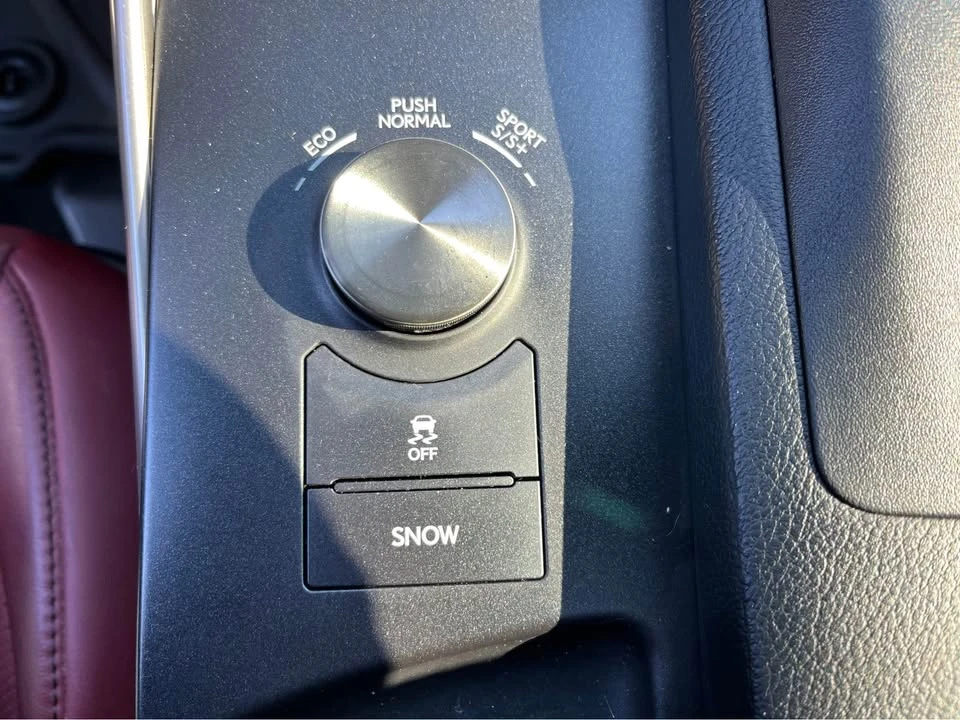2016 Lexus IS 3rd Gen - Image 15 of 20