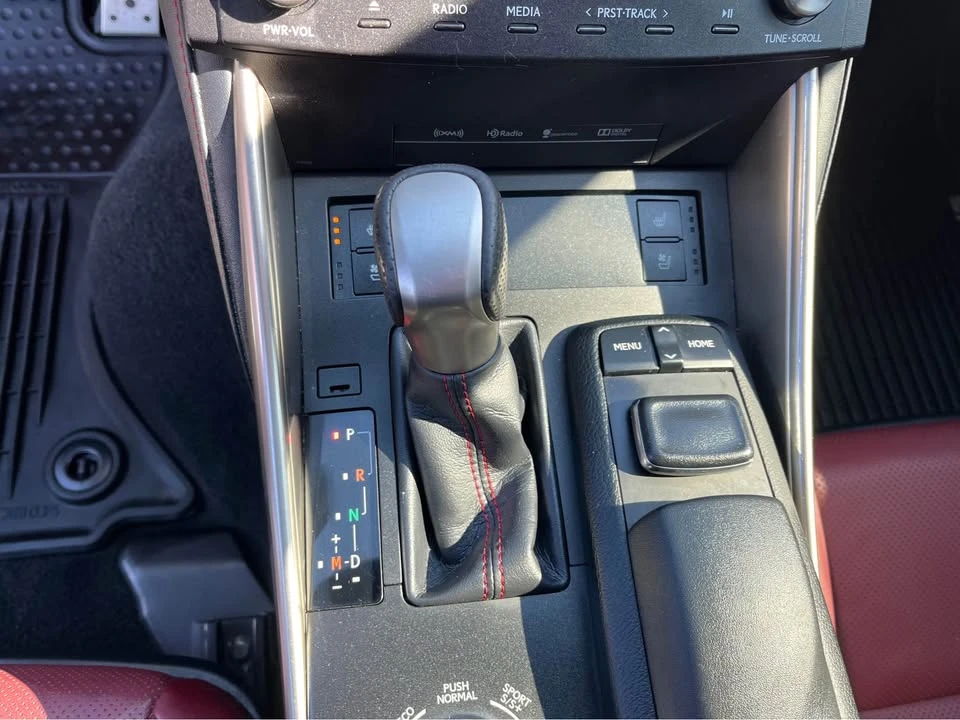 2016 Lexus IS 3rd Gen - Image 16 of 20
