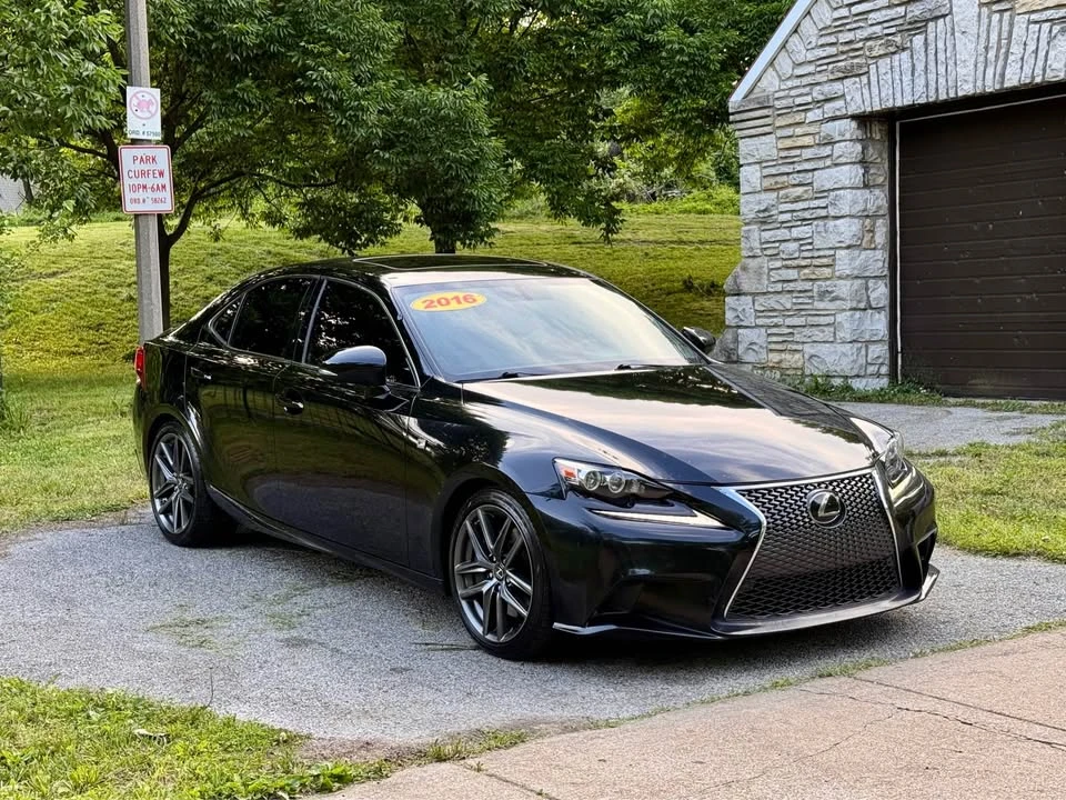 2016 Lexus IS 3rd Gen - Image 7 of 19