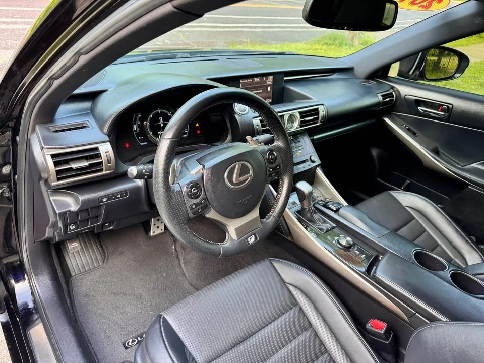 2016 Lexus IS 3rd Gen - Image 13 of 19