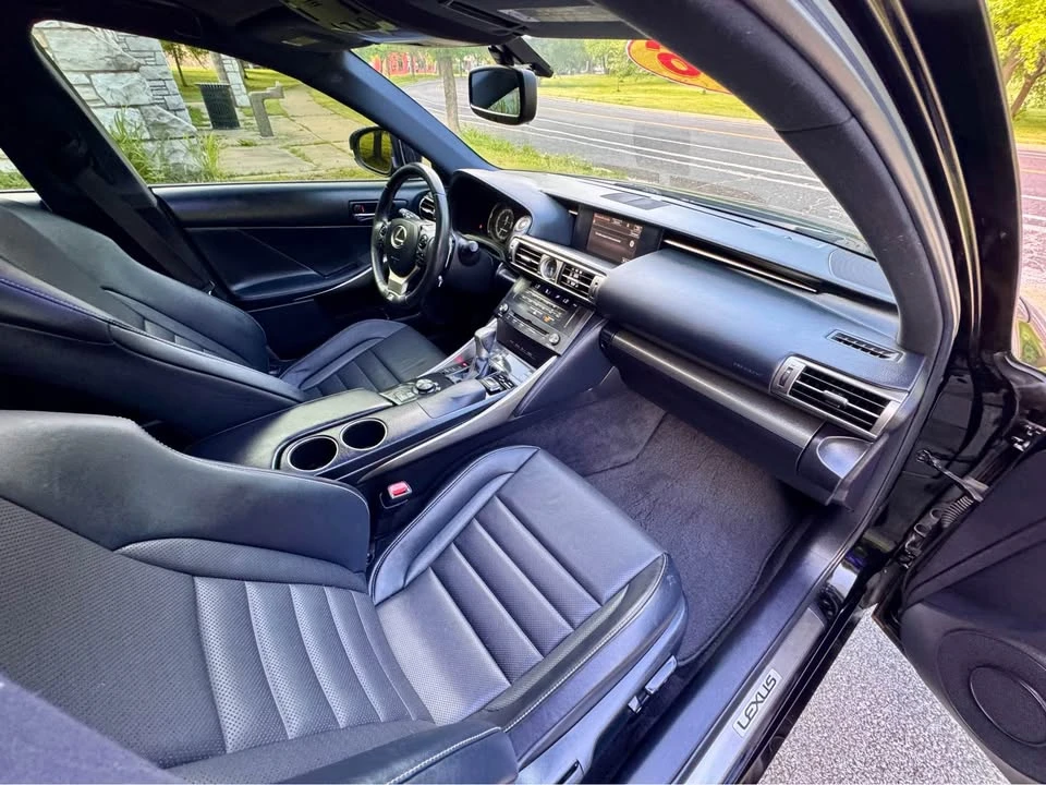 2016 Lexus IS 3rd Gen - Image 16 of 19