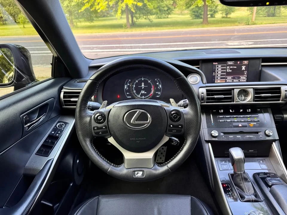 2016 Lexus IS 3rd Gen - Image 11 of 19