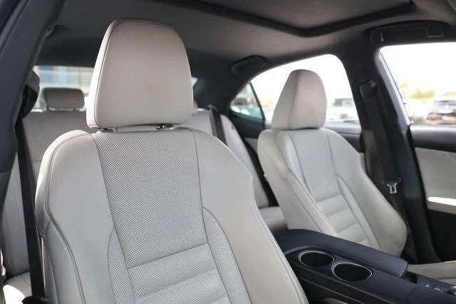 2016 Lexus IS 3rd Gen - Image 15 of 20