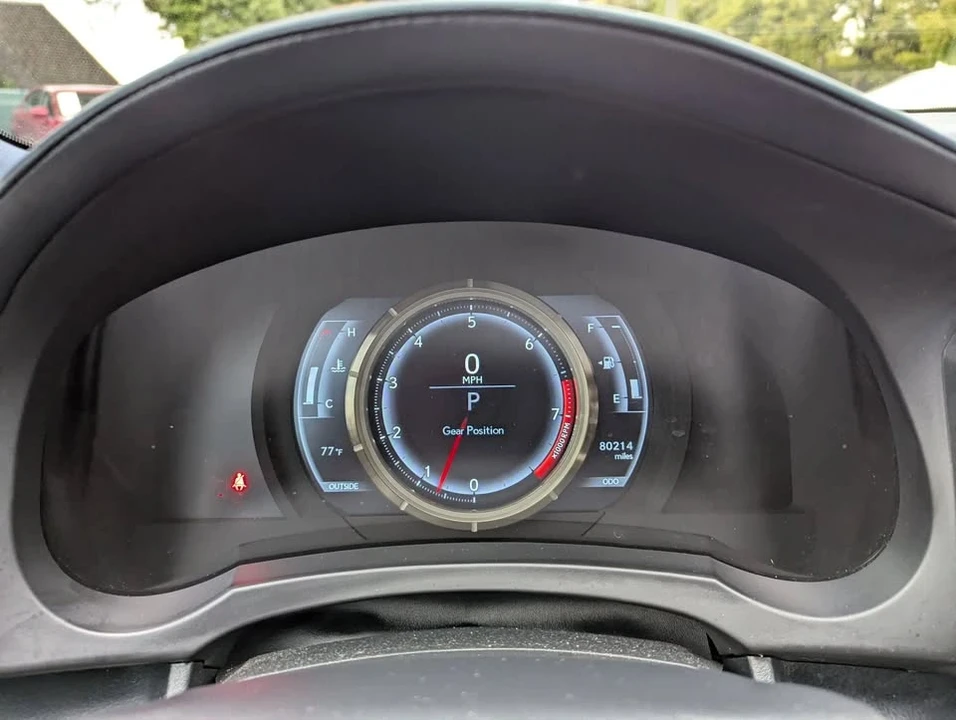 2016 Lexus IS 3rd Gen - Image 16 of 20