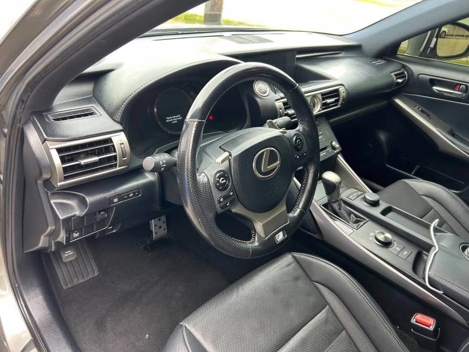 2016 Lexus IS 3rd Gen - Image 10 of 20