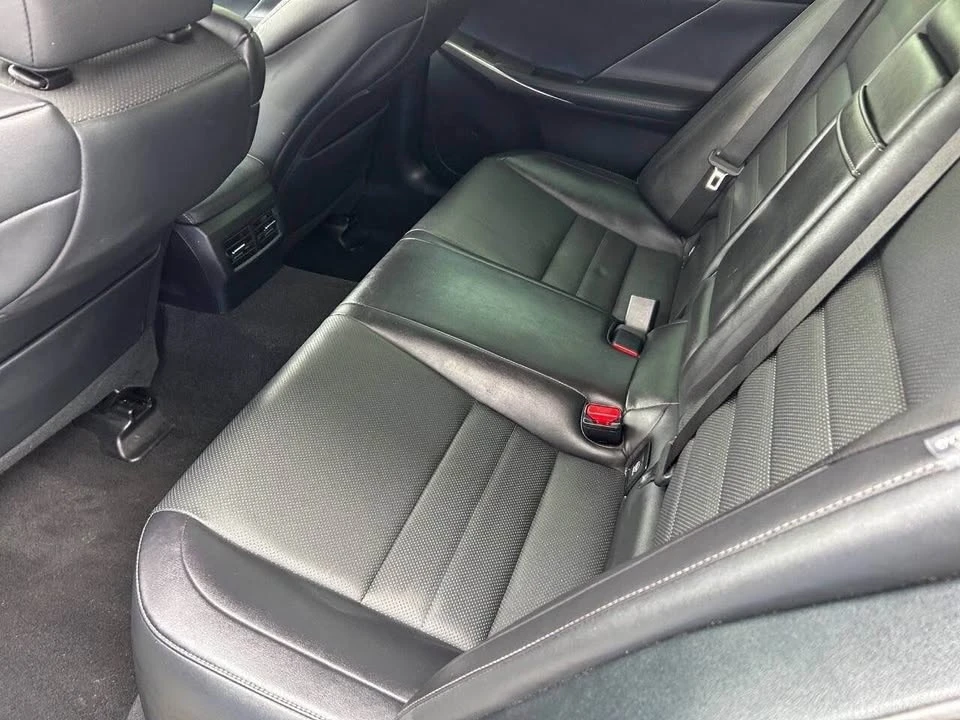 2016 Lexus IS 3rd Gen - Image 11 of 20