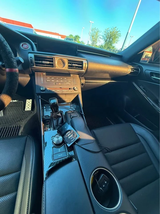 2016 Lexus IS 3rd Gen - Image 9 of 11