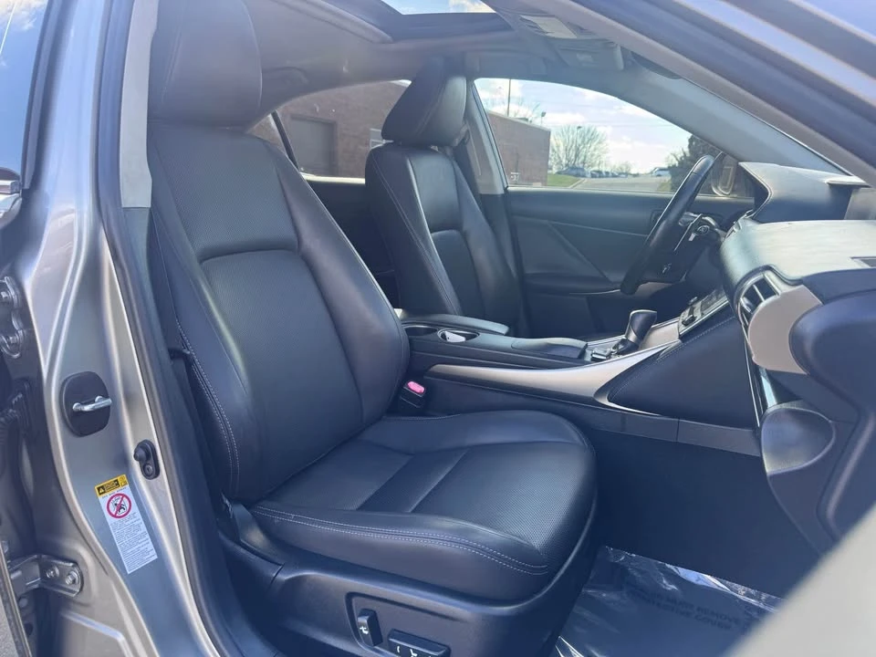 2016 Lexus IS 3rd Gen - Image 17 of 20