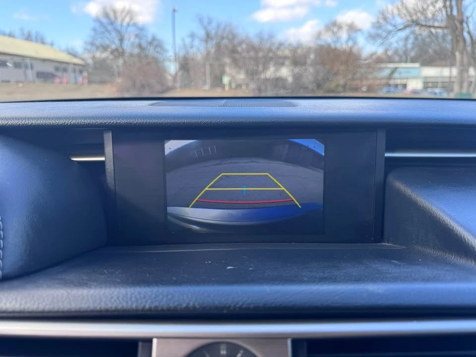 2016 Lexus IS 3rd Gen - Image 14 of 20