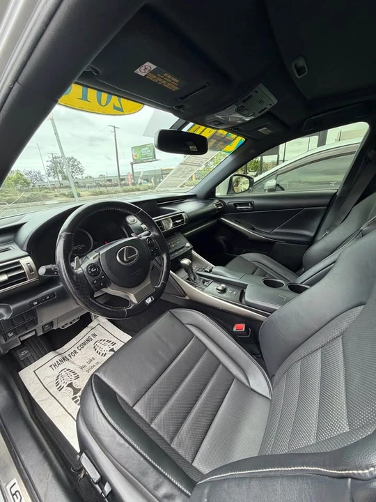 2016 Lexus IS 3rd Gen - Image 5 of 7