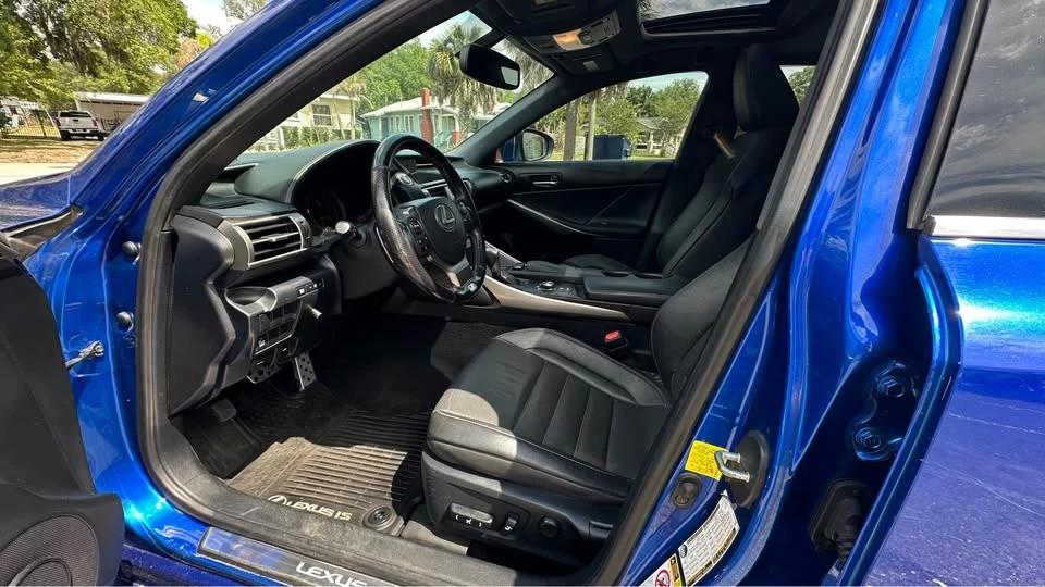 2016 Lexus IS 3rd Gen - Image 16 of 20