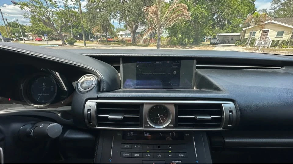 2016 Lexus IS 3rd Gen - Image 14 of 20